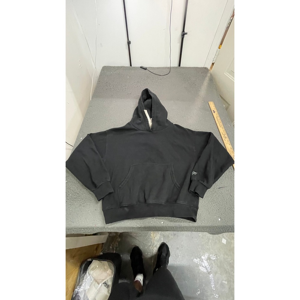 Fabletics Hoodie Men S Black Excellent Pullover Kangaroo Pocket Logo Sweatshirt